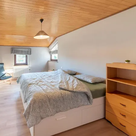 In With Garden Léglise