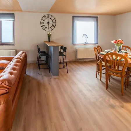 Holiday home In With Garden Leglise