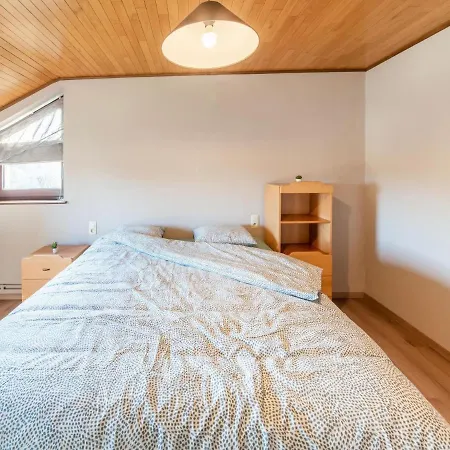 In With Garden Сasa de vacaciones Léglise