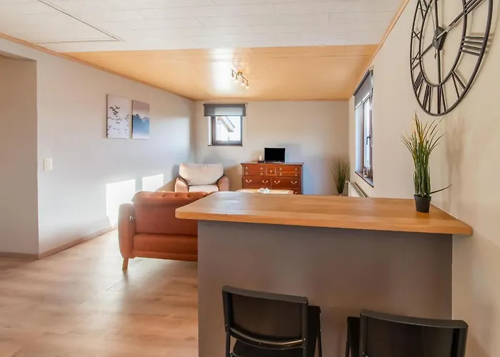 Holiday home In With Garden Leglise