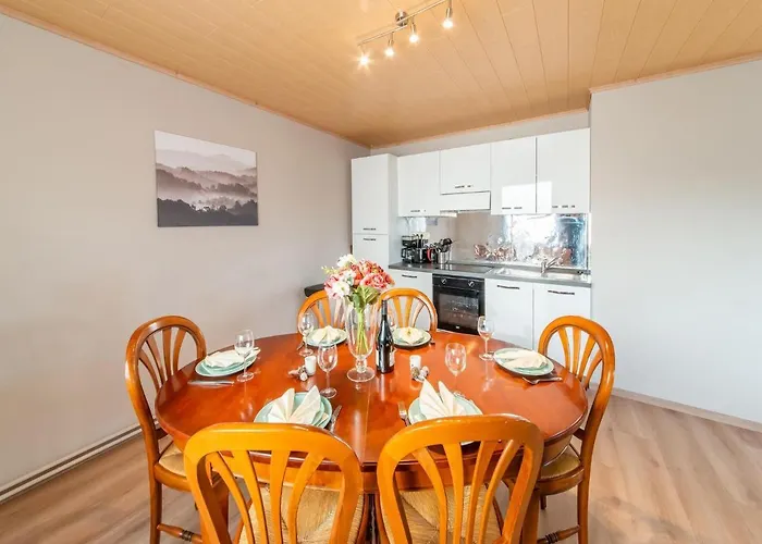 In With Garden Holiday home Leglise